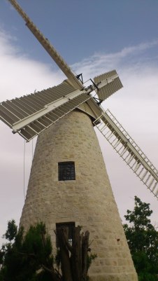 טחנת הרוח בימין משה